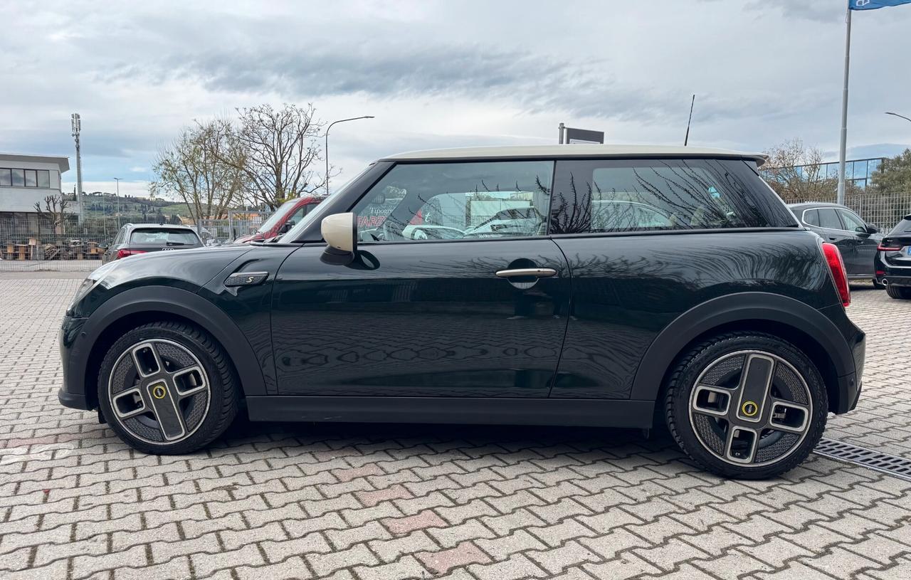 Mini Full Electric Cooper SE Resolute