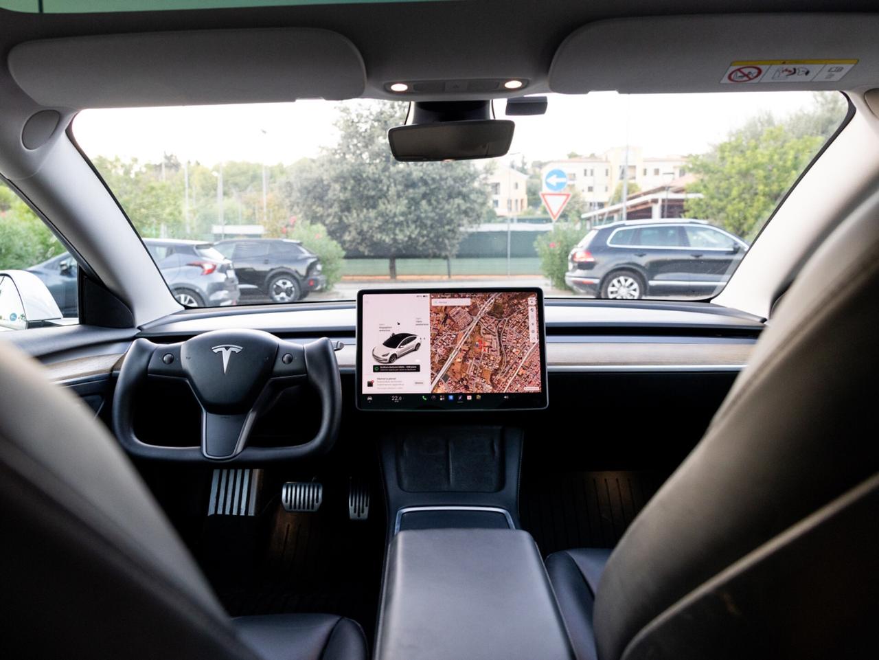 Tesla Model 3 Long Range Dual Motor AWD