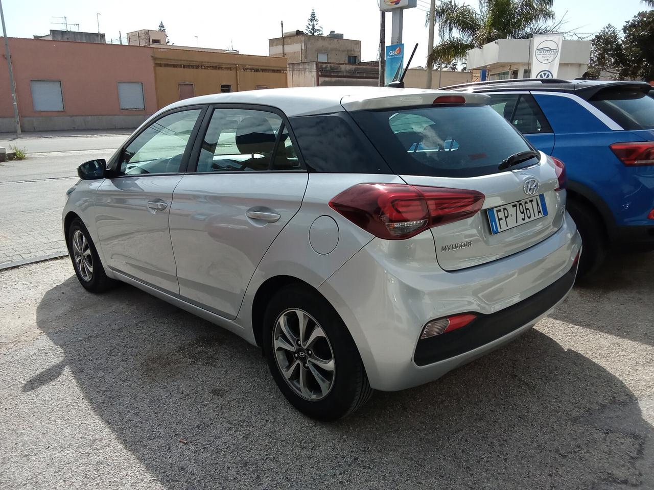 Hyundai i20 1.2 5P Connectline