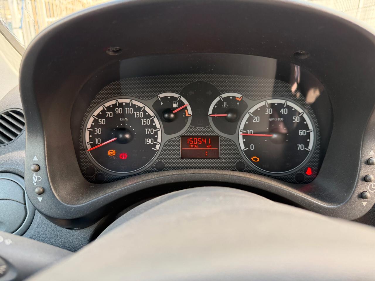 FIAT PANDA 2010 1.3 MJT 69 CV EURO 4 *SINISTRATA