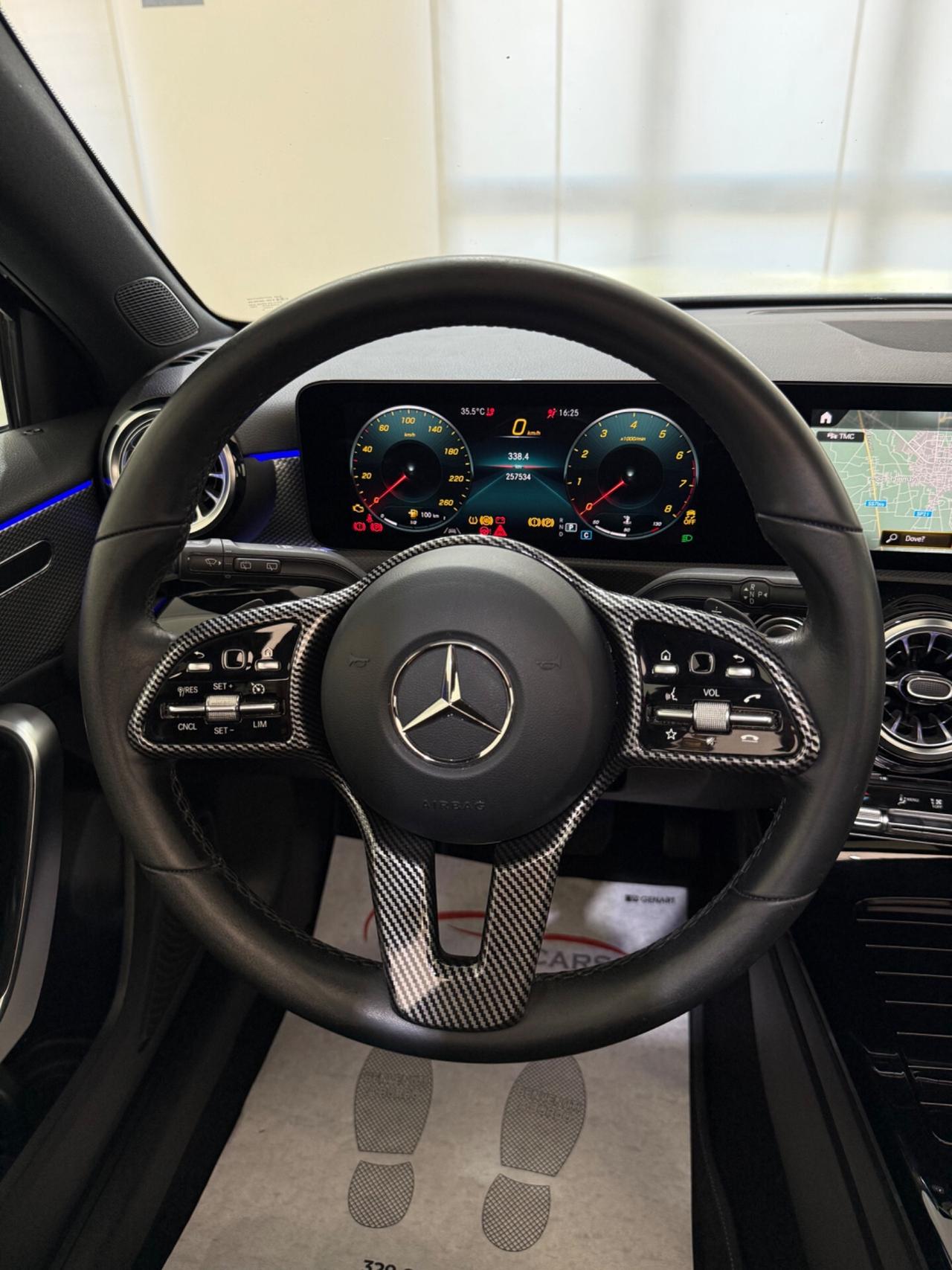 MERCEDES-BENZ A 180 D AUTOMATIC SPORT IVA ESPOSTA