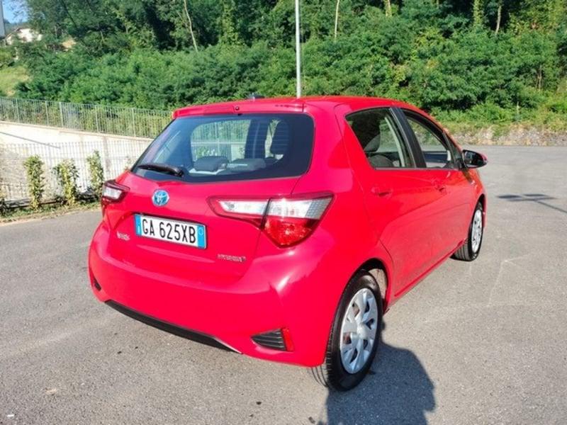 Toyota Yaris Hybrid 1.5 Hybrid business