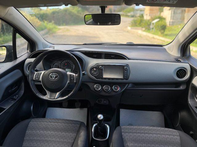 TOYOTA Yaris 1.0 5 porte LOUNGE