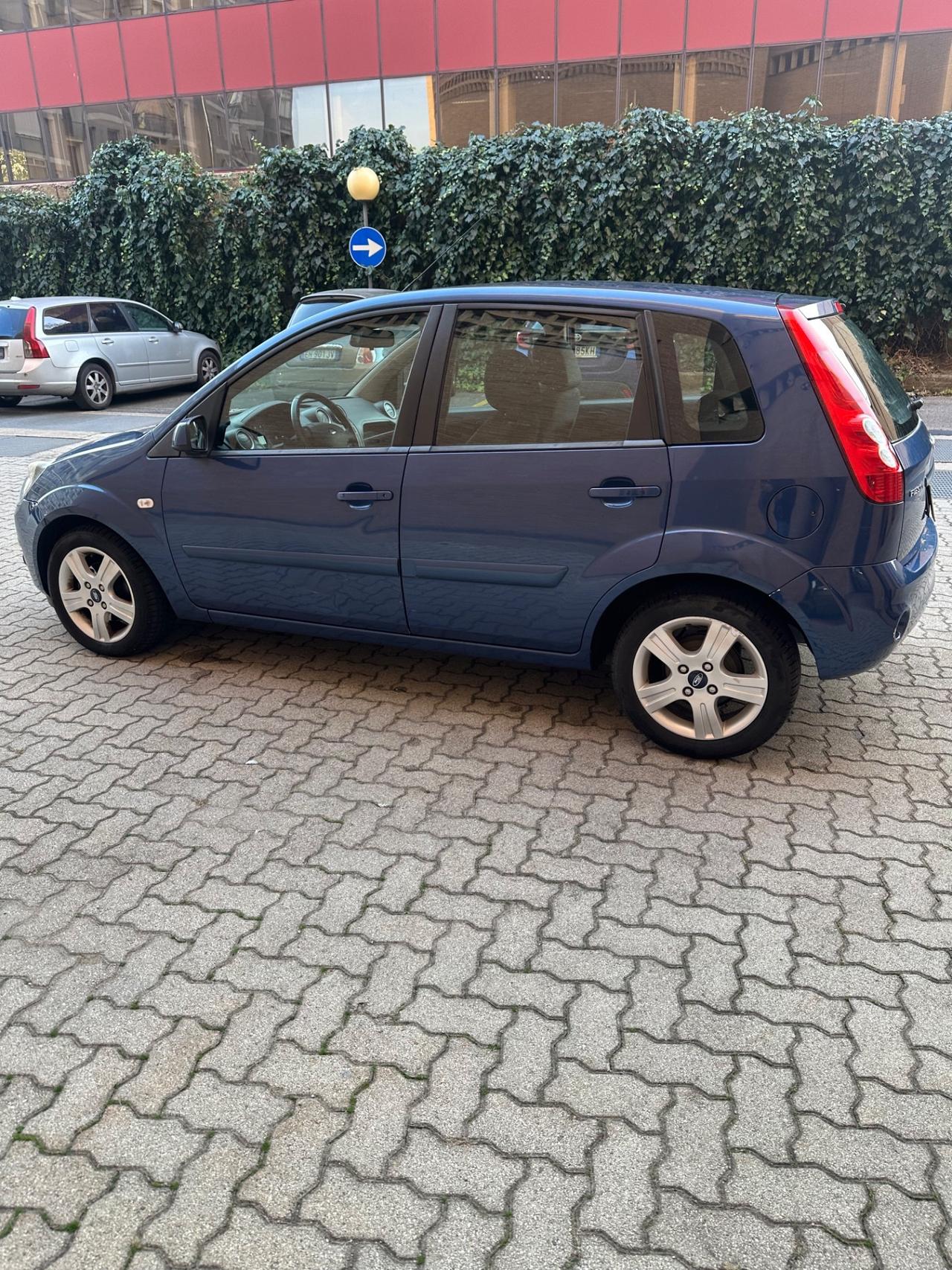 Ford Fiesta 1.2 82 CV 5 porte Titanium