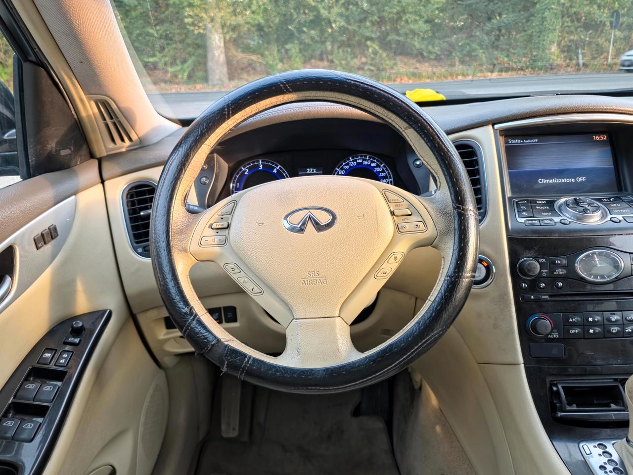 Infiniti EX30 EX30d GT Premium CV-238 E5 Automatico 2011
