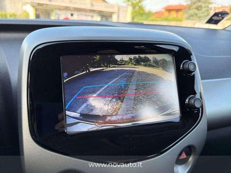 Toyota Aygo Aygo 5p 1.0 x-play my15