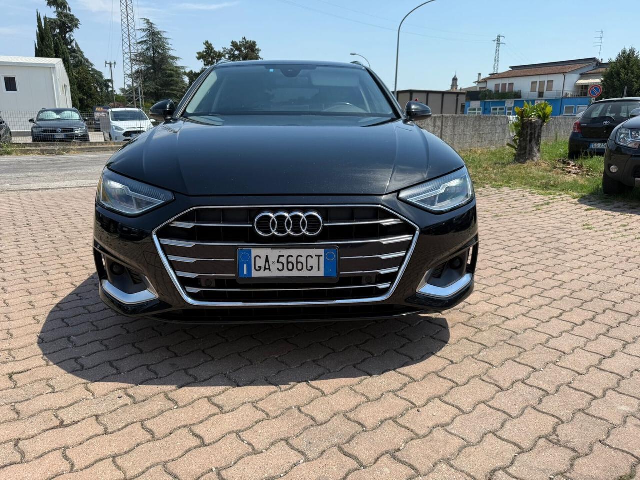 Audi A4 Avant 40 TDI S tronic S line edition
