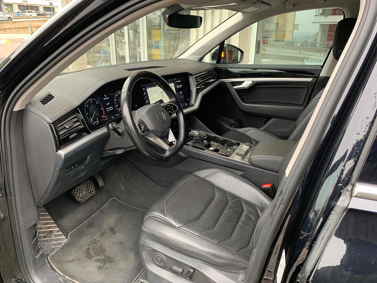VOLKSWAGEN TOUAREG 3.0 V6 TDI 231 CV 4MOTION R-LINE
