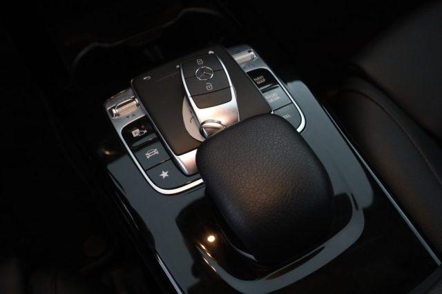 MERCEDES-BENZ A 180 A 180 d Automatic Business Extra