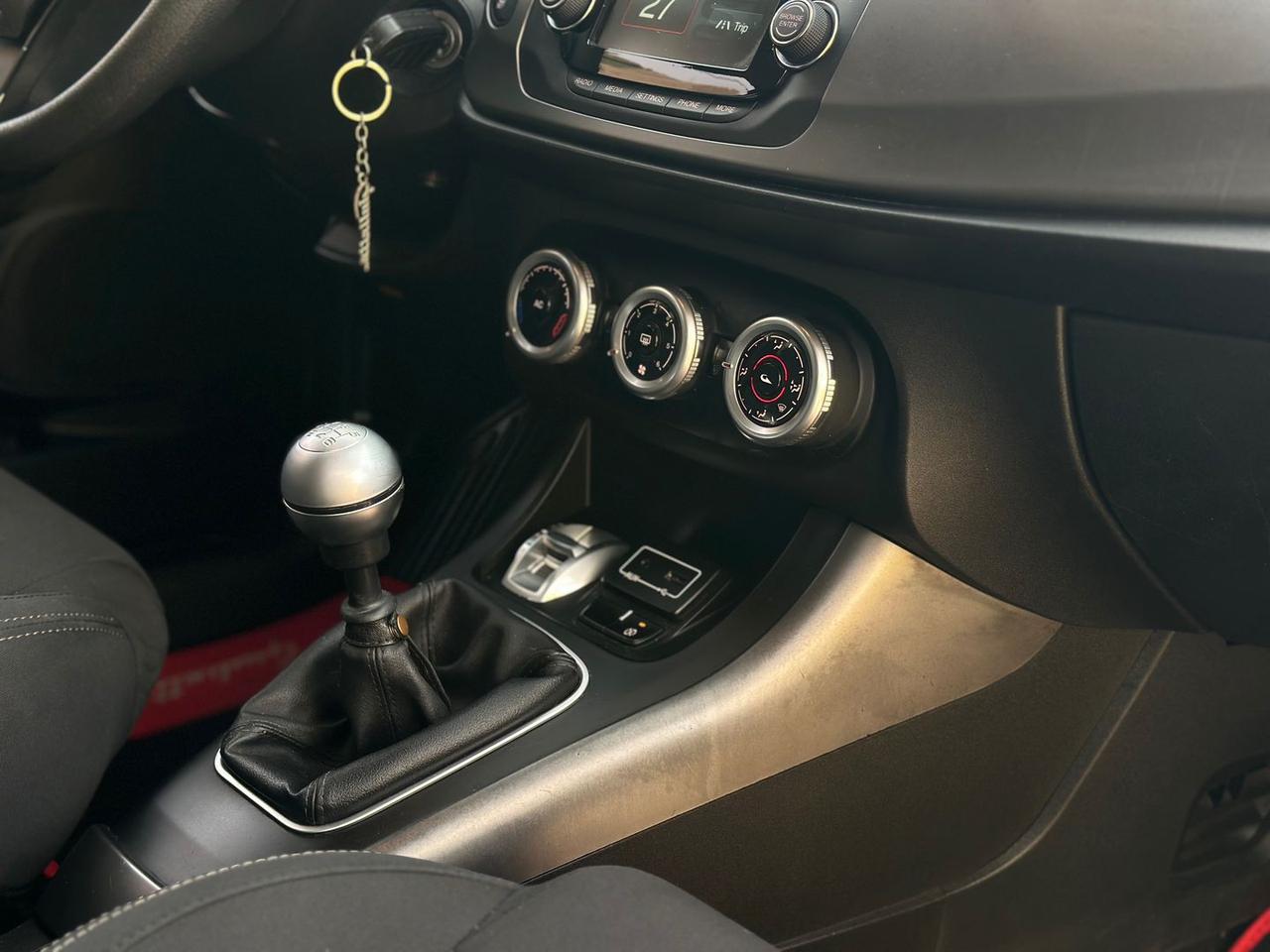 Alfa Romeo Giulietta 1.6JTDm 16V #11676