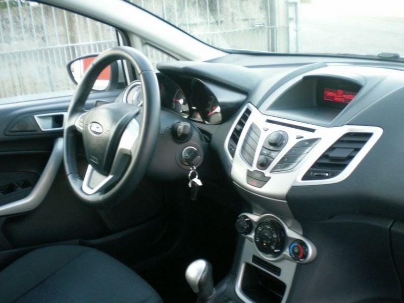 Ford Fiesta 5p 1.4 16v Titanium c/esp Gpl E5