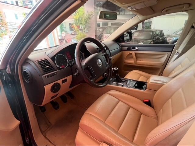 VOLKSWAGEN TOUAREG EXCLUSIVE 2.5 4X4 TDI RS PELLE TOTALE CERCHI DA 18
