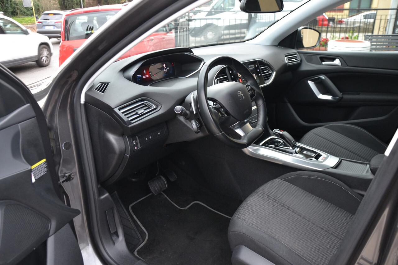 Peugeot 308 1.5 HDI 130CV AUTOM.+LED+NAVI+PDC+CRUISE+PRIVACY+