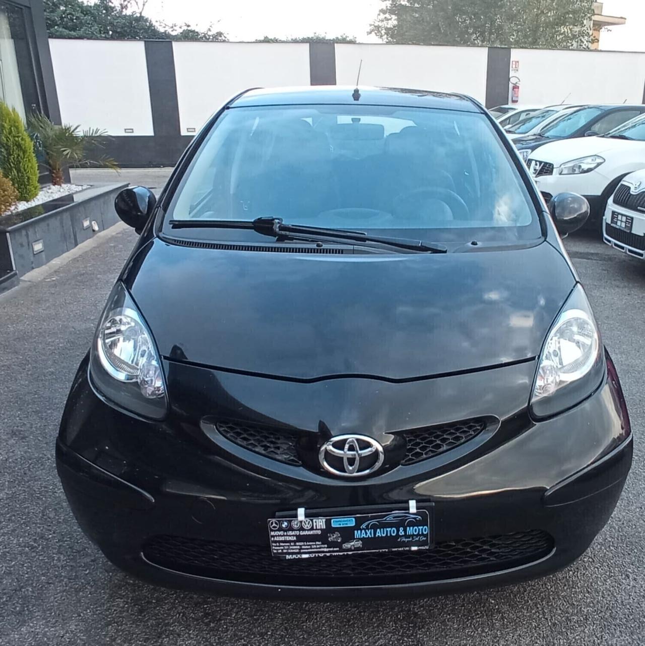 Toyota Aygo 1.0 CLIMA - LEGGI!