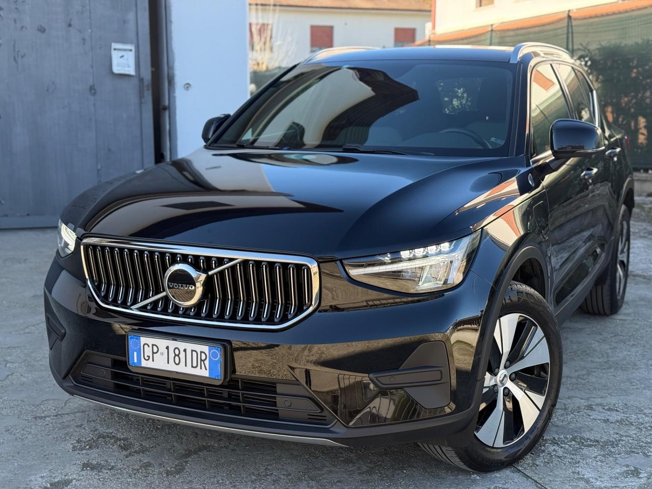 Volvo XC40 T4 1.5 Plug-in Hybrid 2023 50 KM ELETTRICO