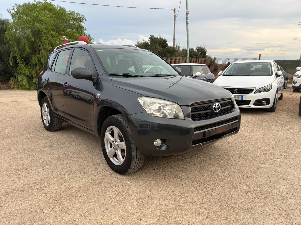 Toyota RAV 4 RAV4 2.2 D-4D 136 CV LUXURY (100 KW)