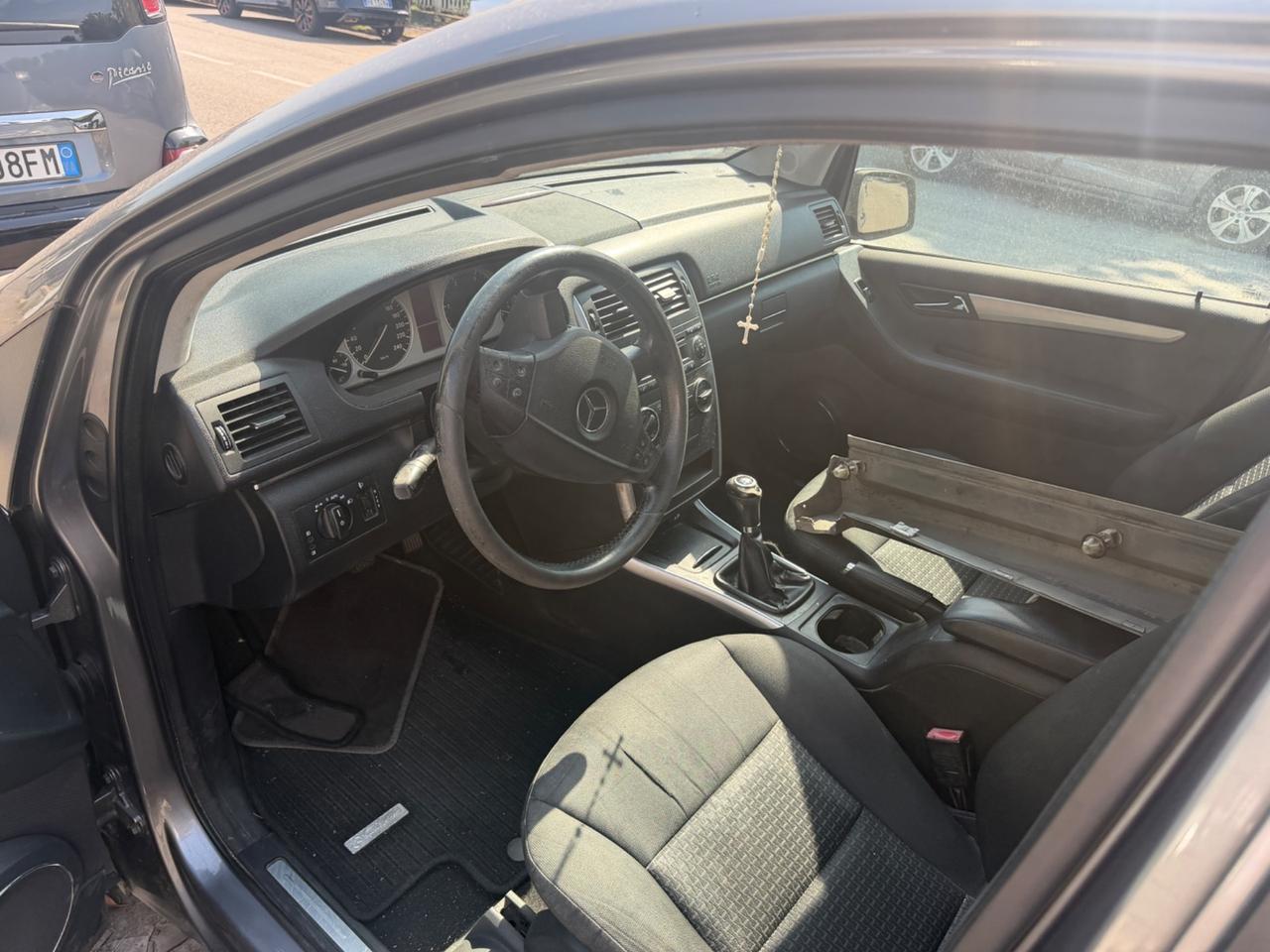 MERCEDES CLASE B 200CDI 140CV INCIDENTATATO