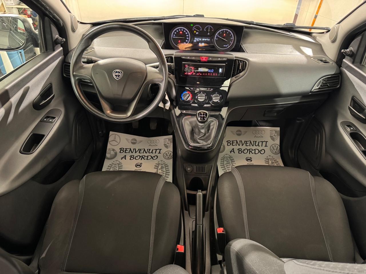 Lancia Ypsilon 1.2 69 CV 5 porte Platinum