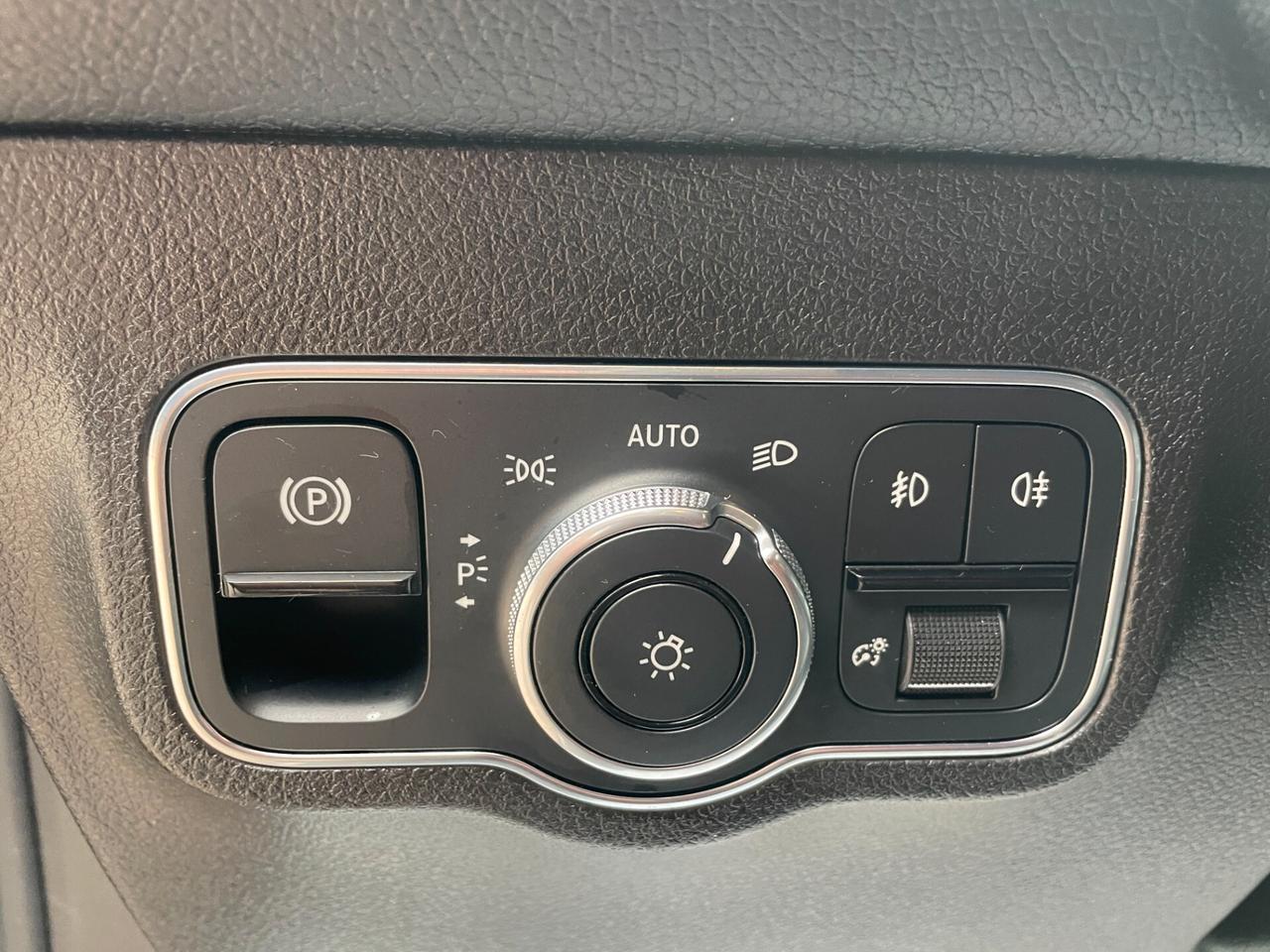 Mercedes-benz GLB 200 d Automatic 4Matic Sport Plus 7 POSTI