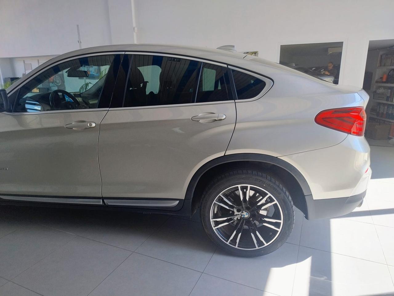 Bmw X4 xDrive20d