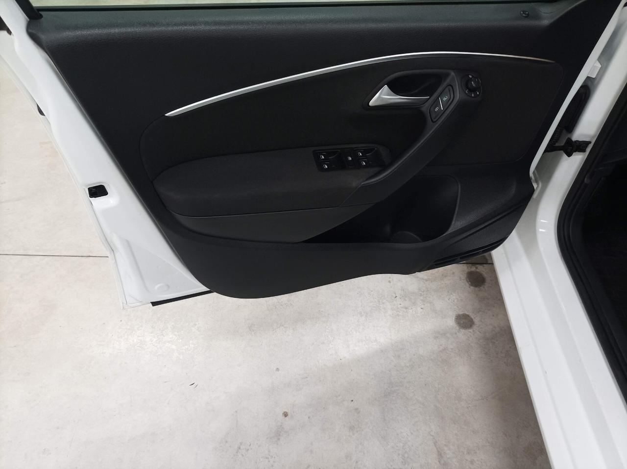 Volkswagen Polo 1.4 TDI 5p. CV 90 Comfortline BlueMotion Technology 06/2015