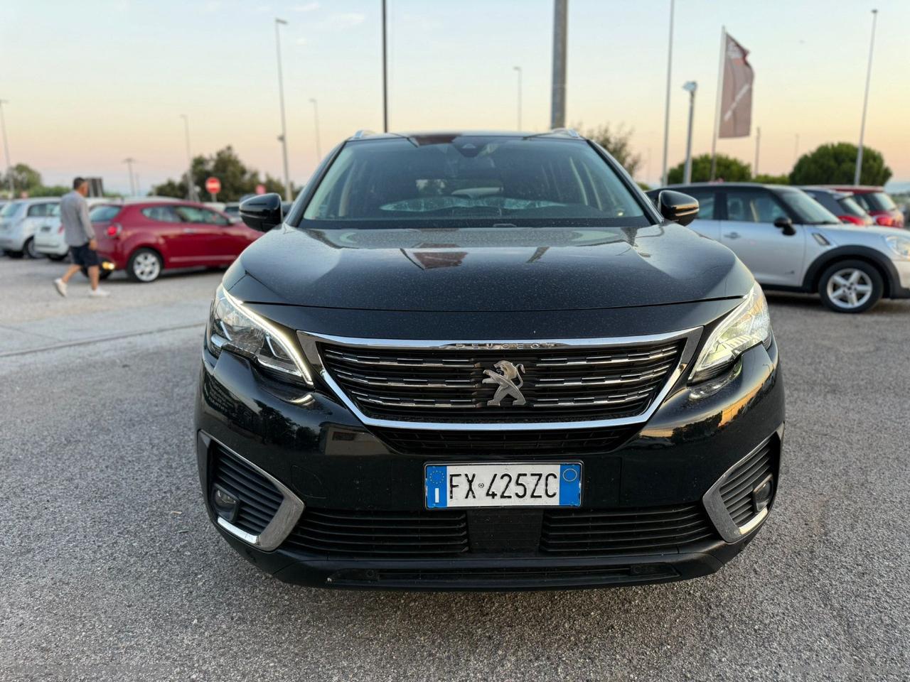 PEUGEOT 5008 BlueHDi 130 S&S EAT8 Allure