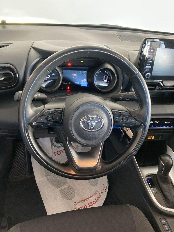 Toyota Yaris Hybrid Trend MY22