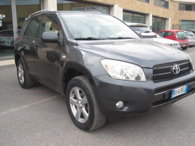 Toyota RAV 4 RAV4 2.2 D-4D 136 CV Sol