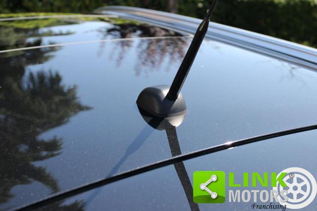 SUZUKI Vitara 1.5 Full-Hybrid 102 CV Starview BiColor 2WD A/T