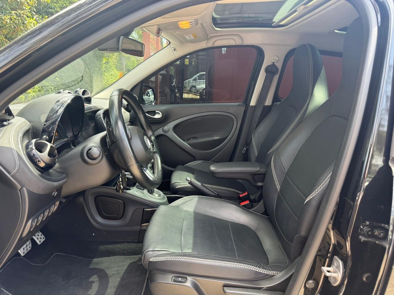 Smart ForFour BRABUS 0.9 Turbo twinamic Xclusive UBJ KAMERA *PROMO*