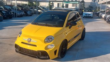 Abarth 595 1.4 Turbo T-Jet 165 CV con tetto apribile