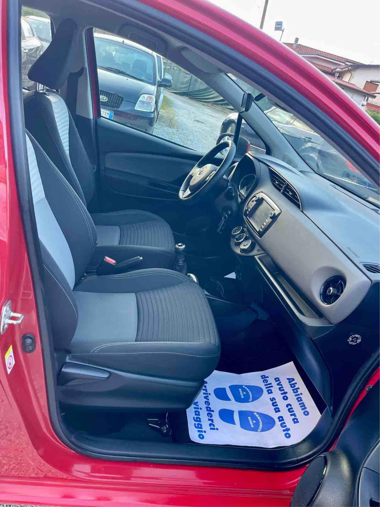 TOYOTA YARIS 1.0 BENZINA - COOL