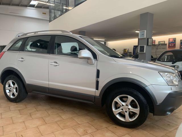 Opel Antara Antara 3.2 V6 Cosmo auto 4x4