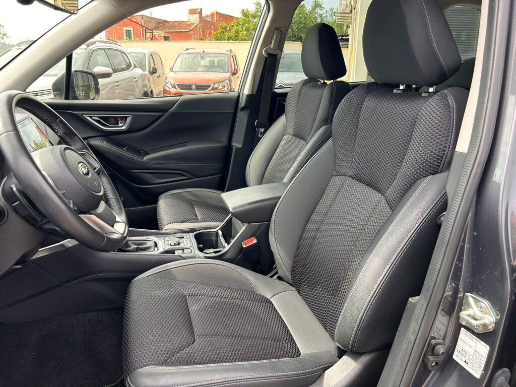 Subaru Forester 2.0 e-Boxer Lineartronic Style