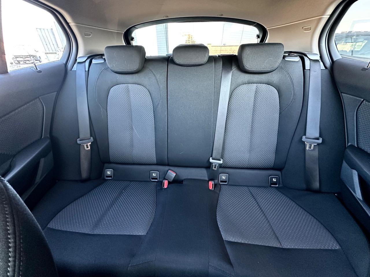 BMW Serie 1 f40 116d Business Advantage