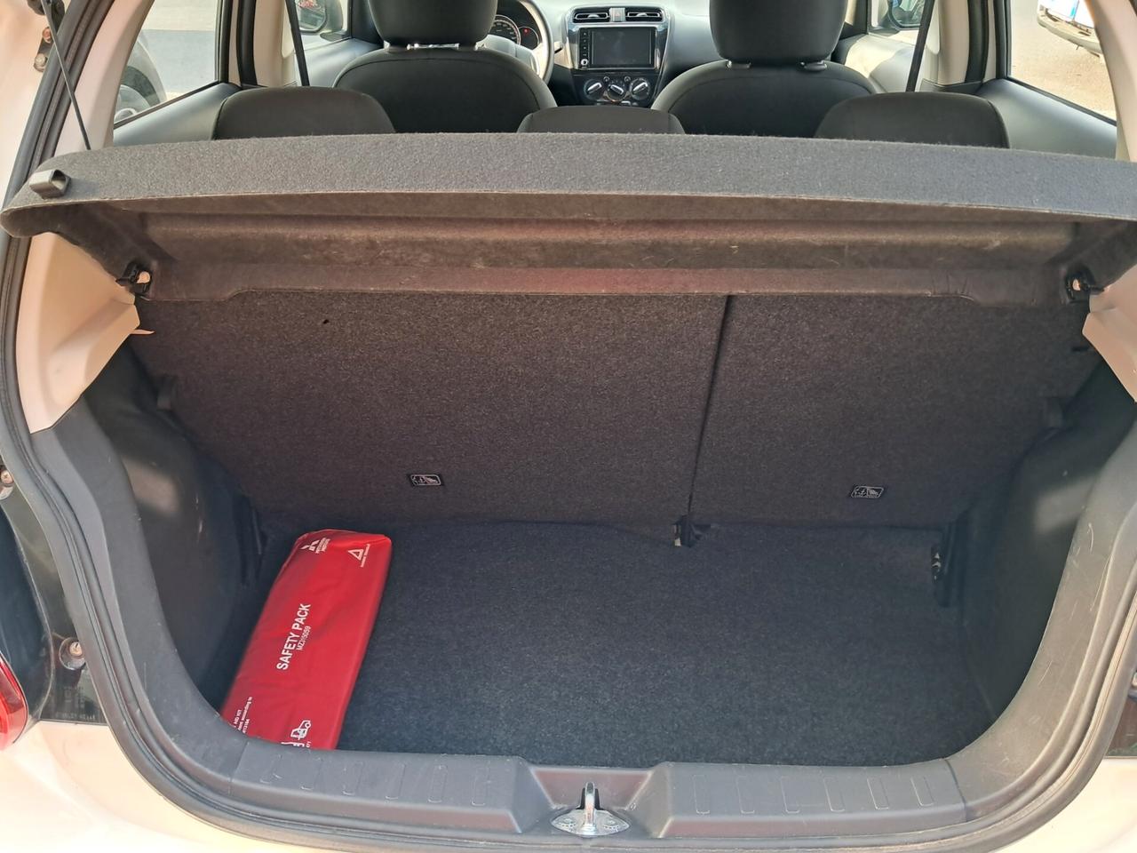 Mitsubishi Space Star 1.2 71 cv Invite SDA