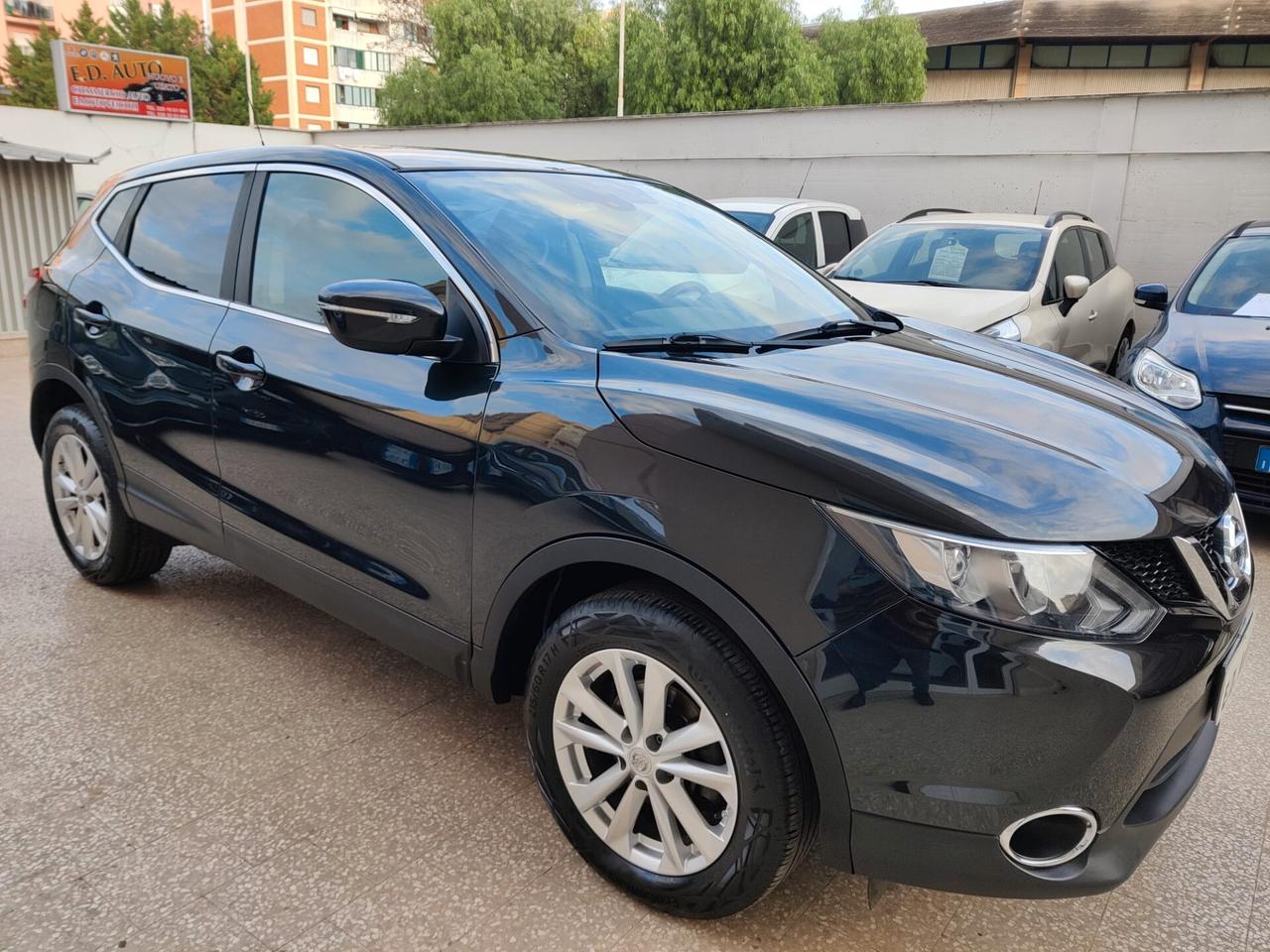 Nissan Qashqai 1.5 Diesel LED