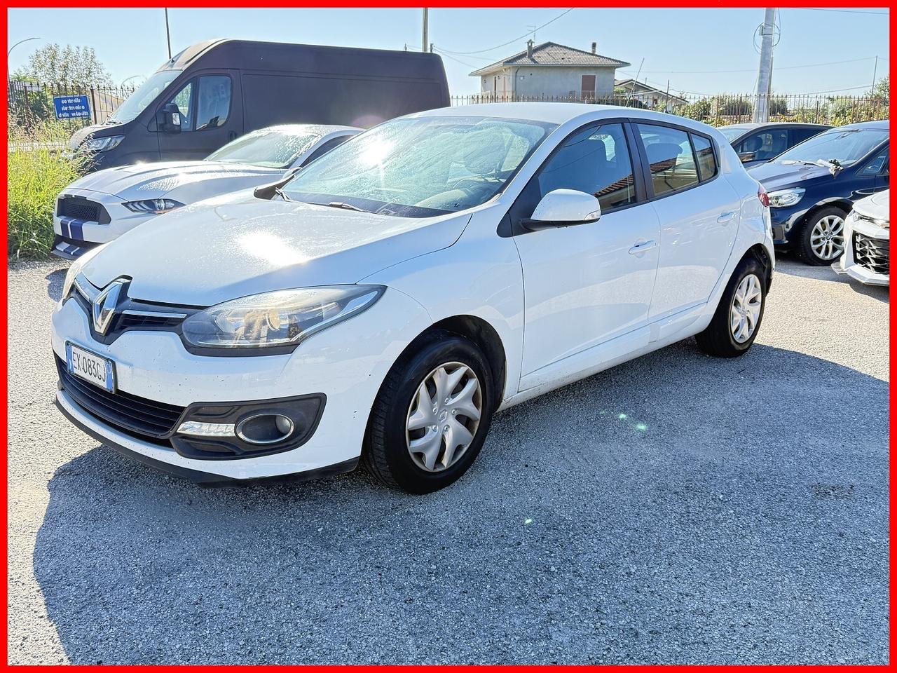 RENAULT MEGANE 1.5 DCI ADATTA NEOPATENTATI