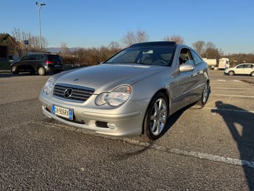 Mercedes-benz C Sportcoupè Evolution 1900km Tot