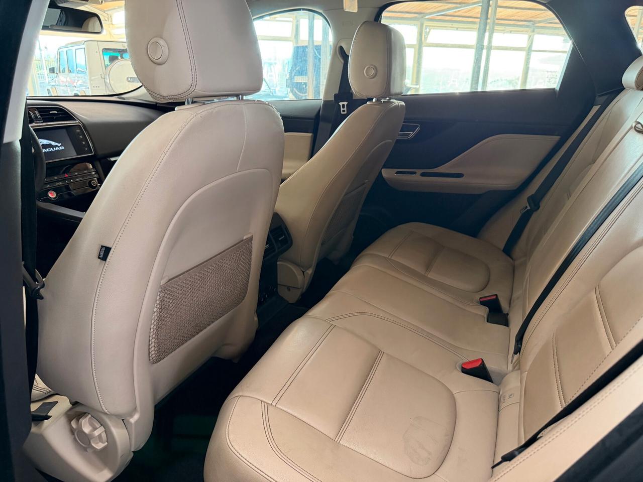 Jaguar F-Pace 2.0 D 180 CV - 24 MESI DI GARANZIA
