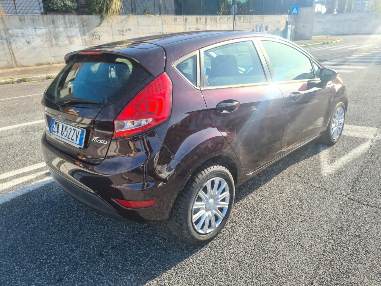 Ford Fiesta Fiesta 1.4 5 porte Bz.- GPL