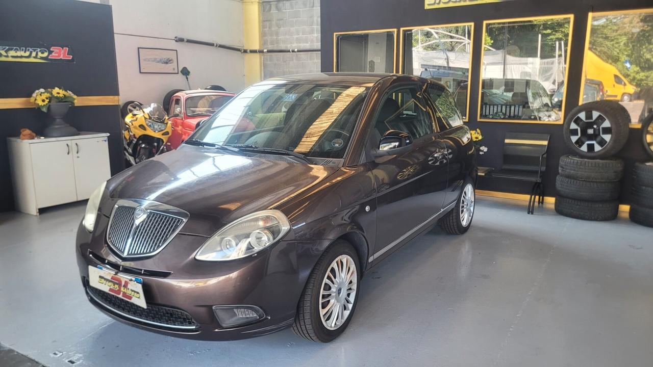 Lancia Ypsilon 1.2 69 CV