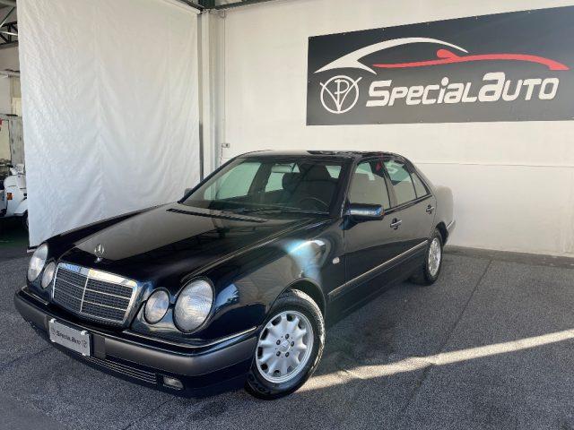 MERCEDES-BENZ E 200 Elegance soli 56000km