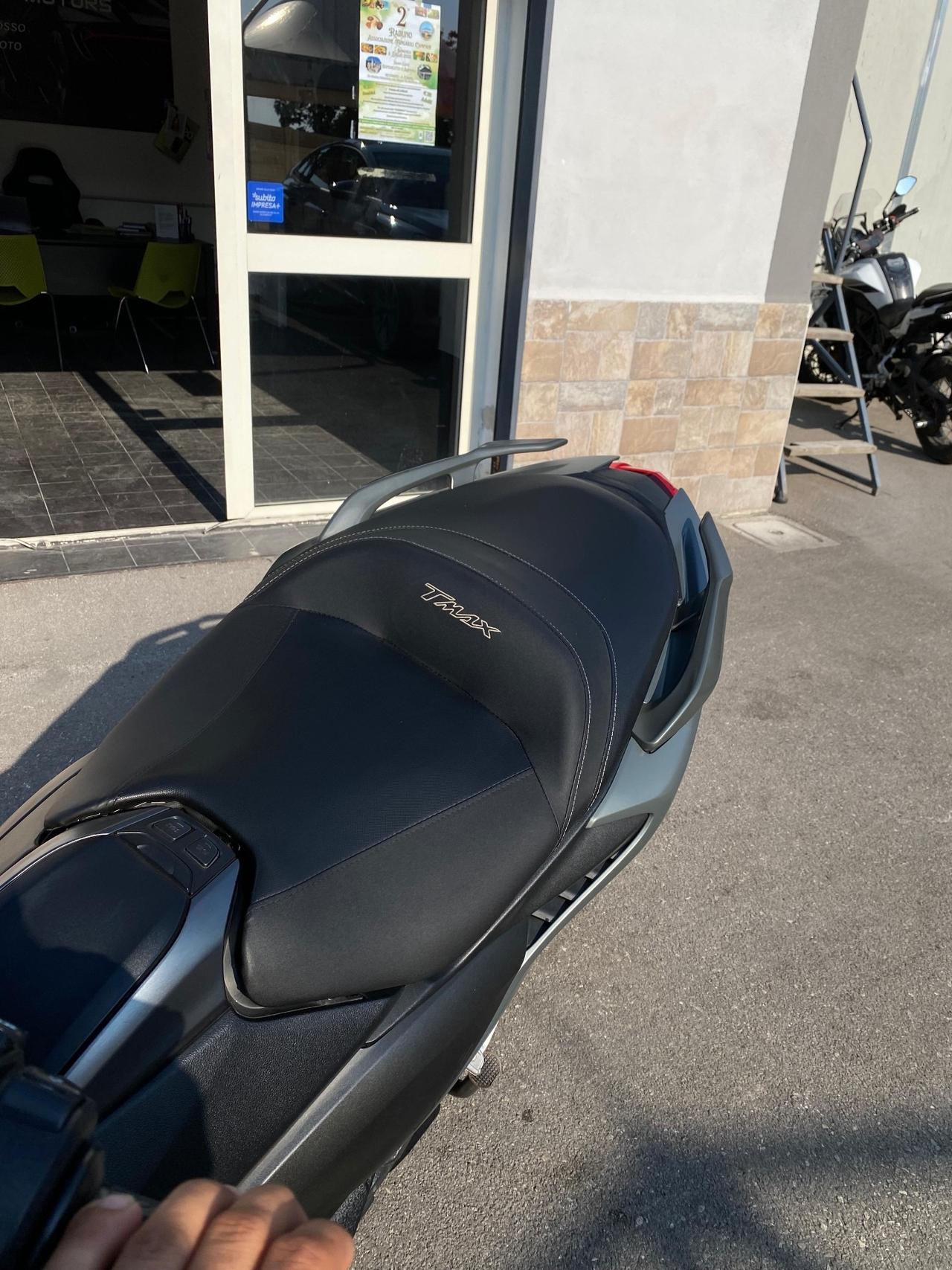 Yamaha TMAX 560 Tech Max