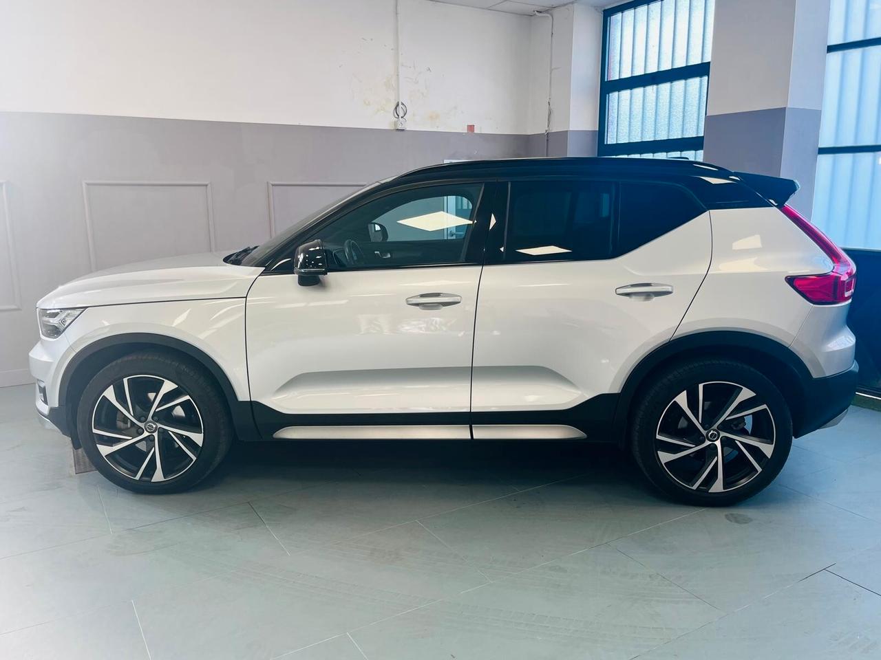 Volvo XC40 D4 AWD Geartronic R-design