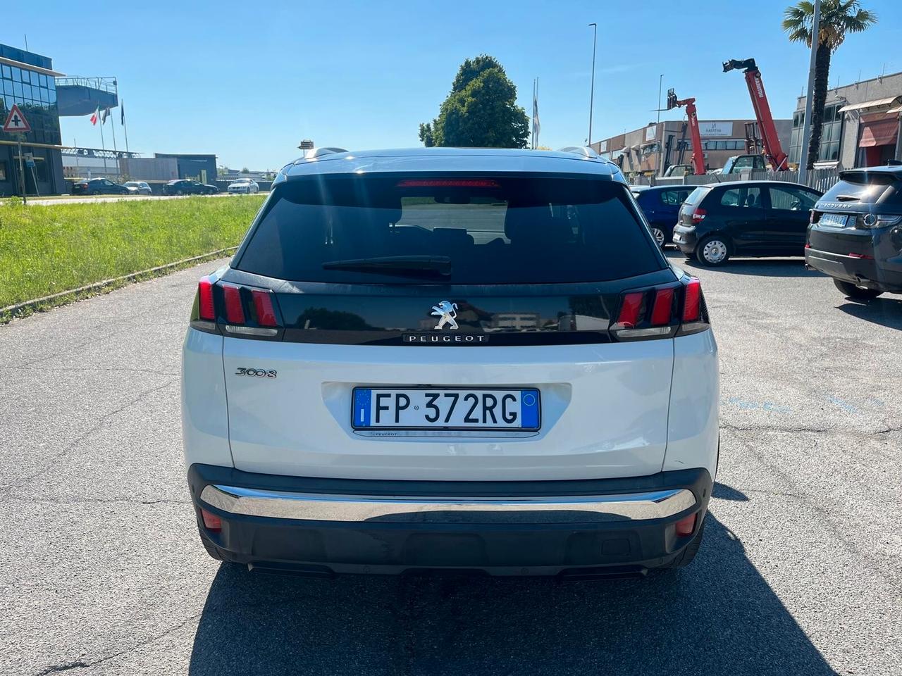 Peugeot 3008 BlueHDi 130 S&S EAT8 Allure