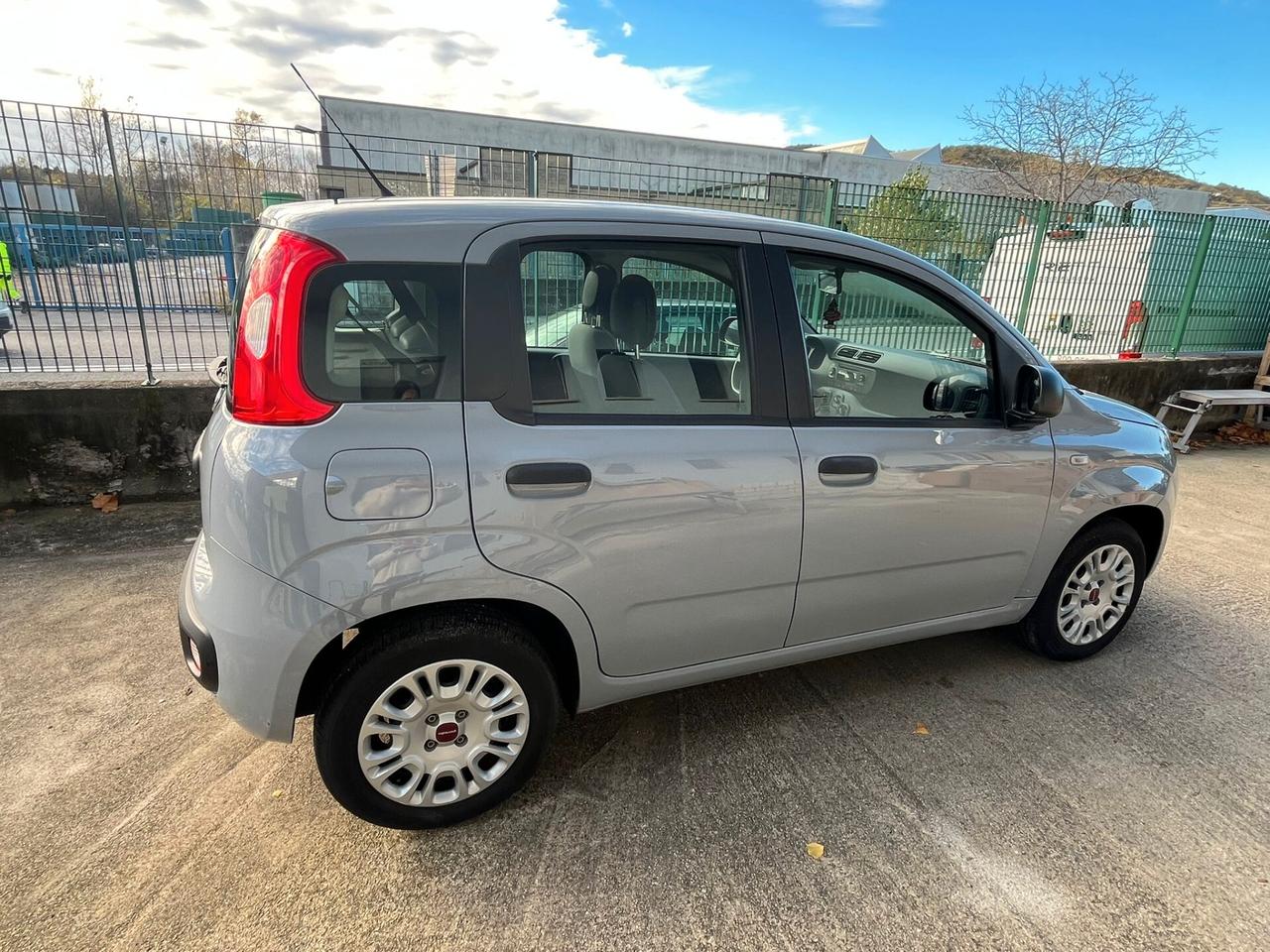 Fiat Panda 1.2 Lounge - ok neopatentati