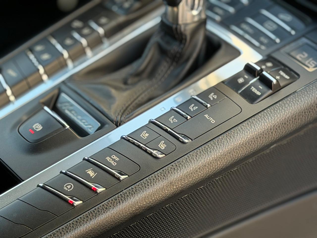 Porsche Macan TURBO 3.6 V6 400 CV PDK BOSE VENTILATI