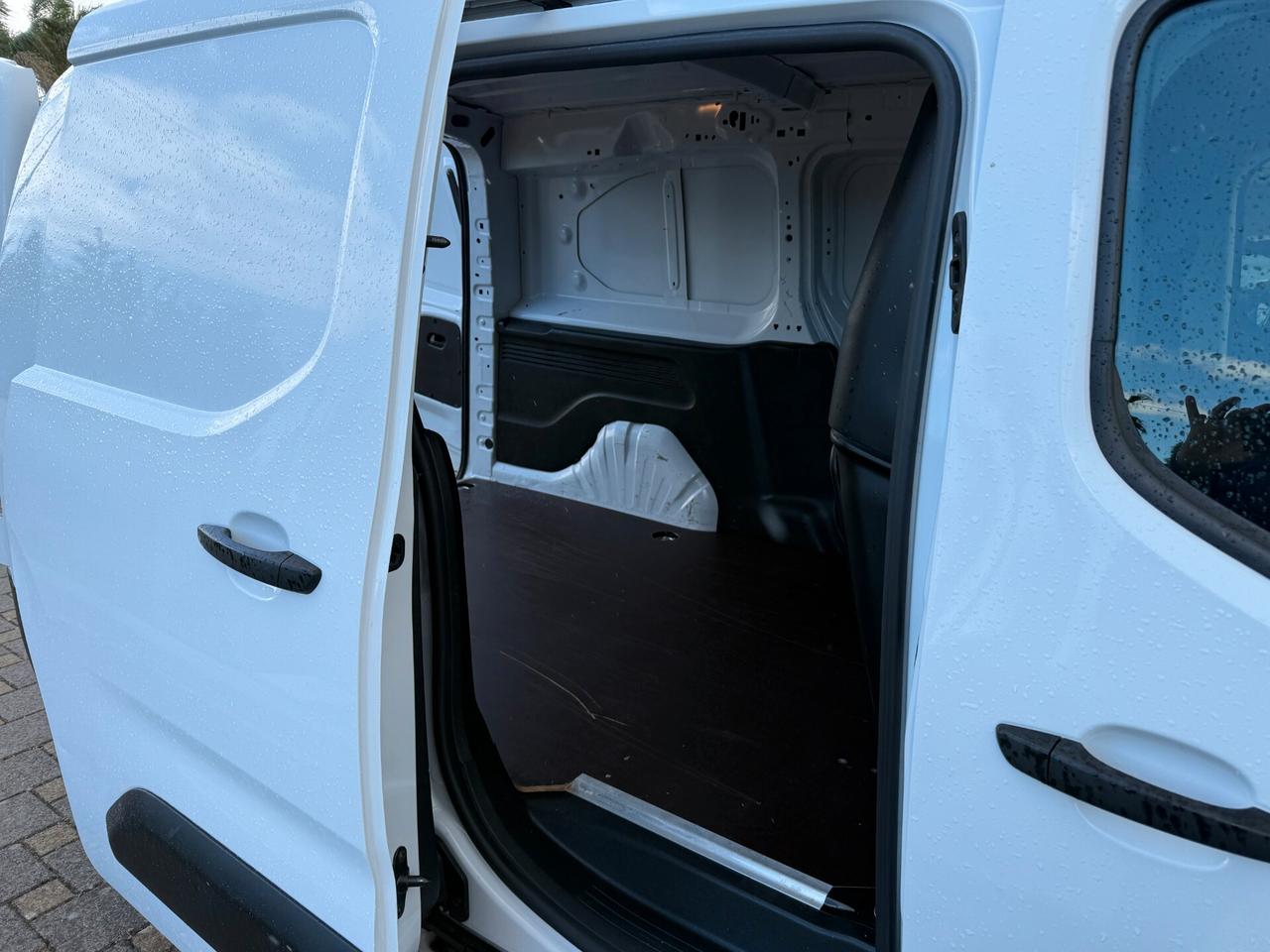 Peugeot Partner 1.5BlueHDi 100 3 POSTI NAVI Furgone Maxi L2 + IVA