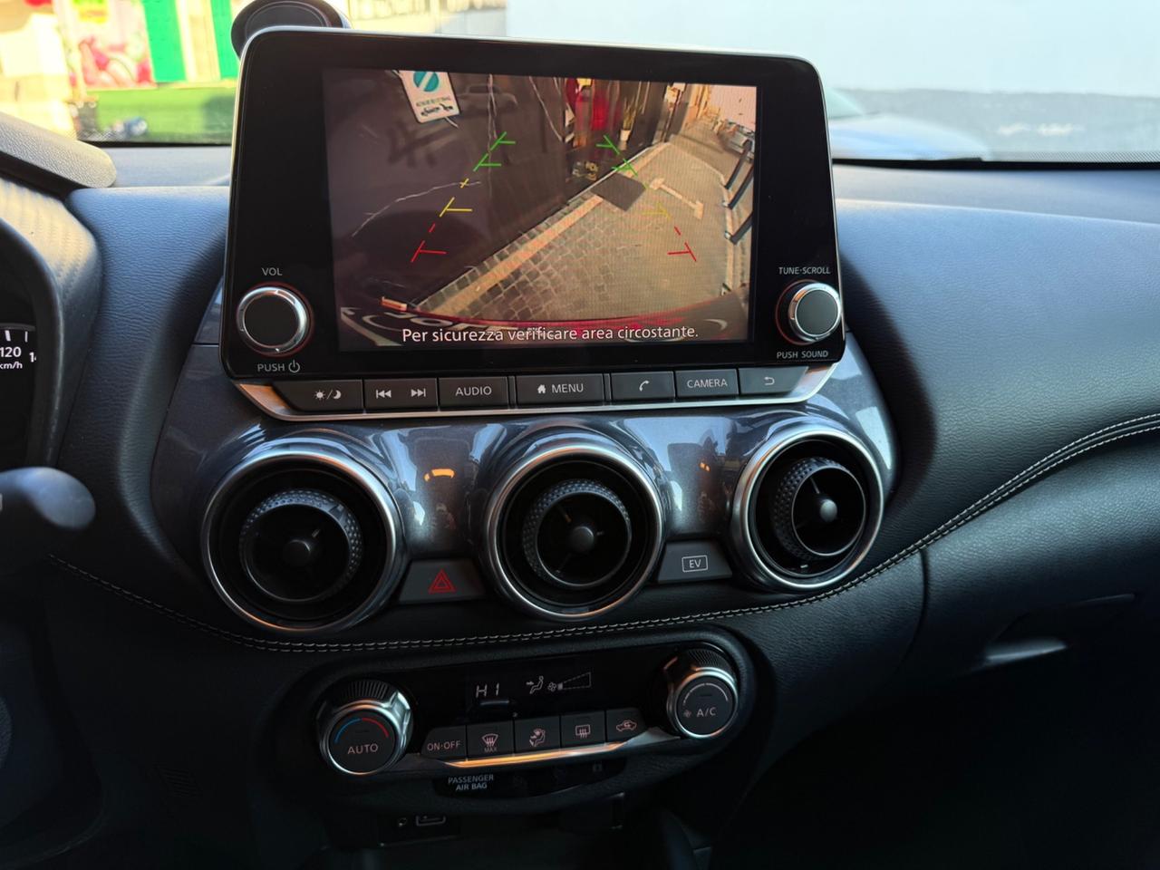 Nissan Juke 1.6 HEV Tekna